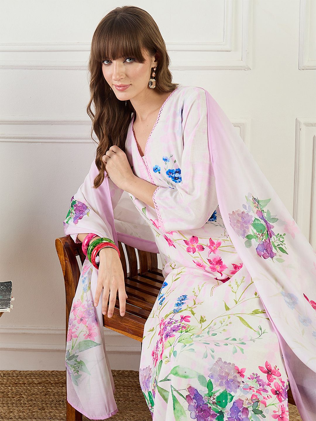 Dhiyona IE Women Floral Printed Regular Linen Kurta & Trousers With Floral Dupatta