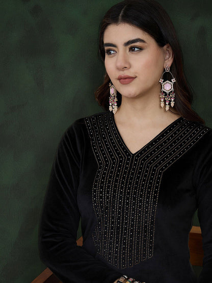 Black Geometric Yoke Design V-Neck Velvet Kurta With Trouser