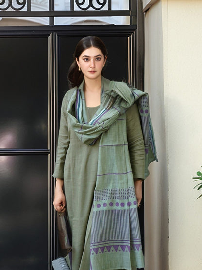 Dhiyona KL Round Neck Straight Kurta With Trouser & Dupatta