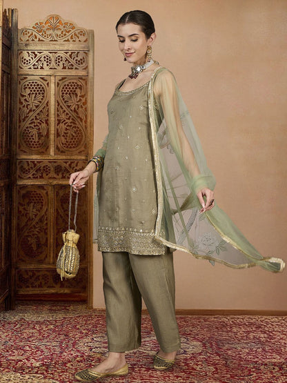 Dhiyona PD Women Floral Embroidered Thread Work Kurta With Palazzos And Dupatta