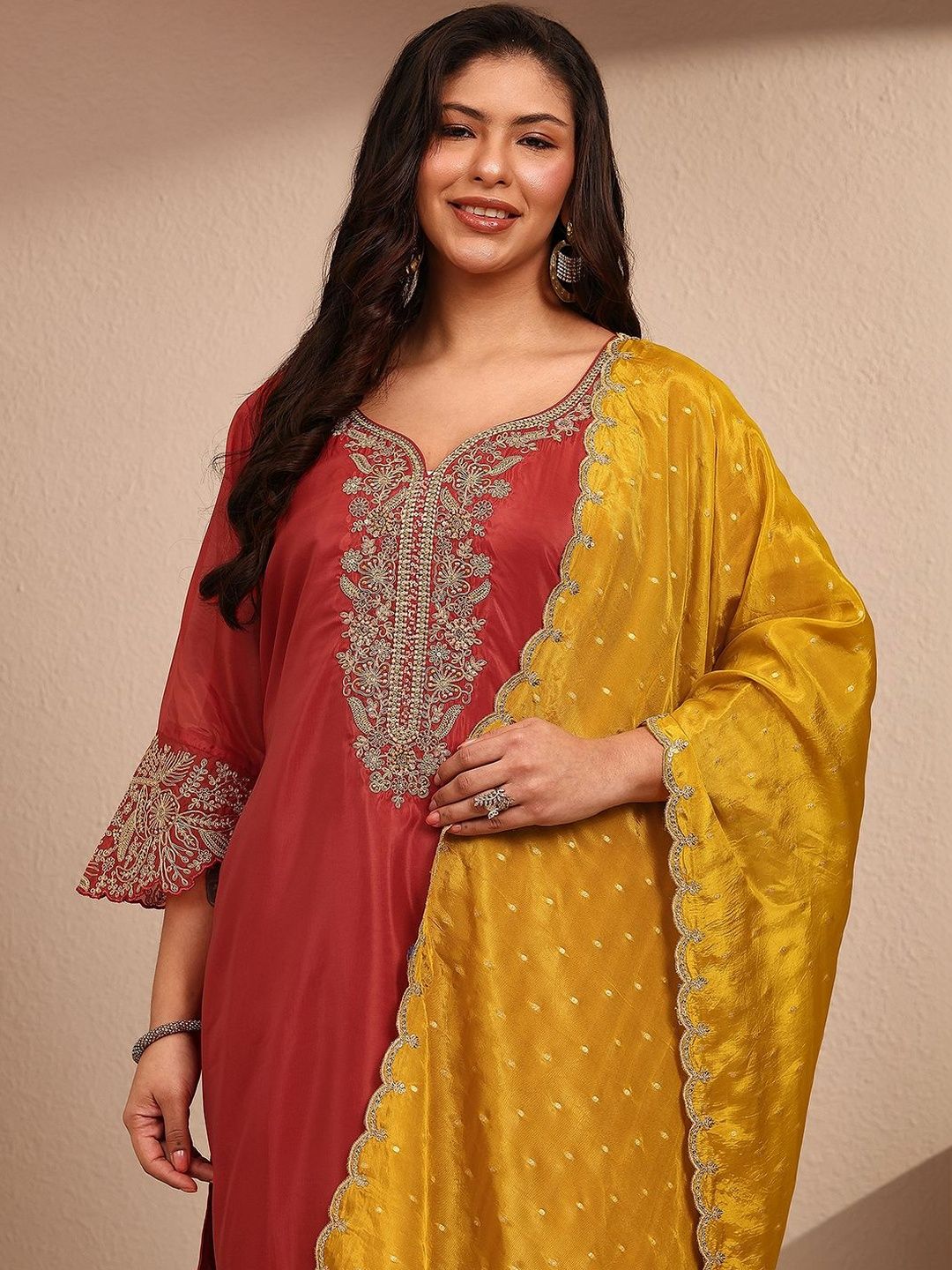 Dhiyona Women's Ethnic Motifs Embroidered Regular Thread Work Kurta with Trousers & With Dupatta