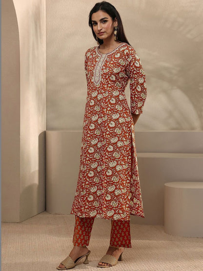 Women Floral Printed Regular Thread Work Kurta with Trousers & With Dupatta