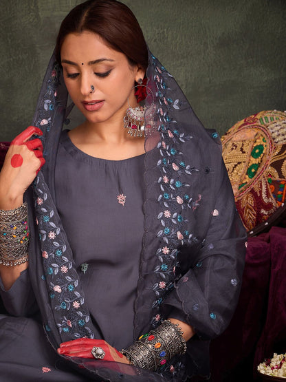 Floral Embroidered Thread Work Straight Kurta With Trousers & Dupatta