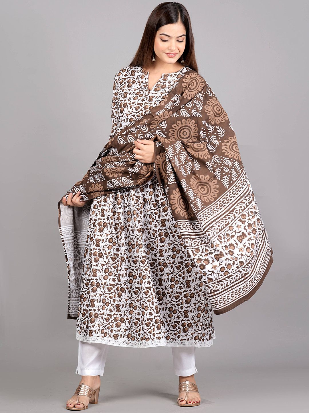 Dhiyona KL Printed Kurta with Trousers & Dupatta