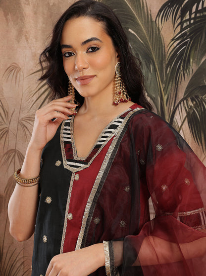 Floral Embroidered Gotta Patti Detail Pure Cotton Kurti with Sharara & Dupatta