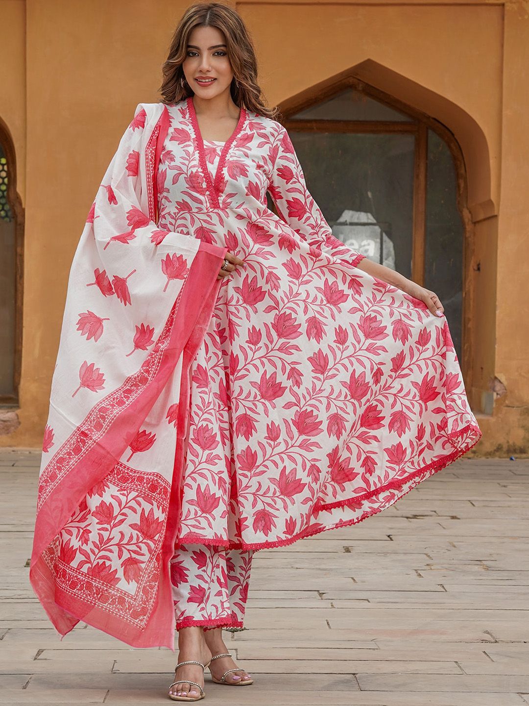 Dhiyona KL Floral Printed Regular Pure Cotton Anarkali Kurta with Trousers & Dupatta