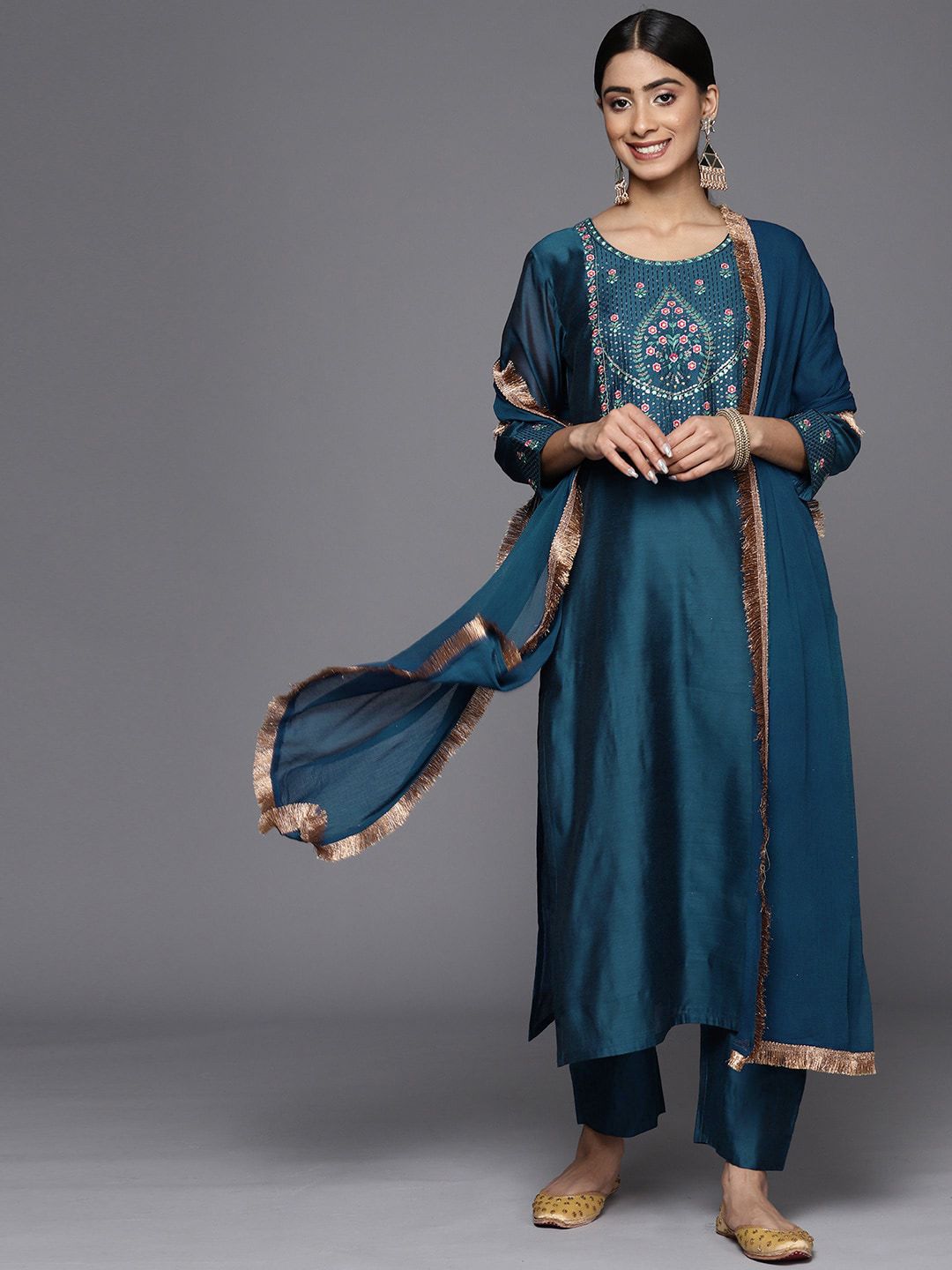Dhiyona VA Women'sFloral Yoke Design Regular Sequinned Chanderi Silk Kurta with Trousers & Dupatta