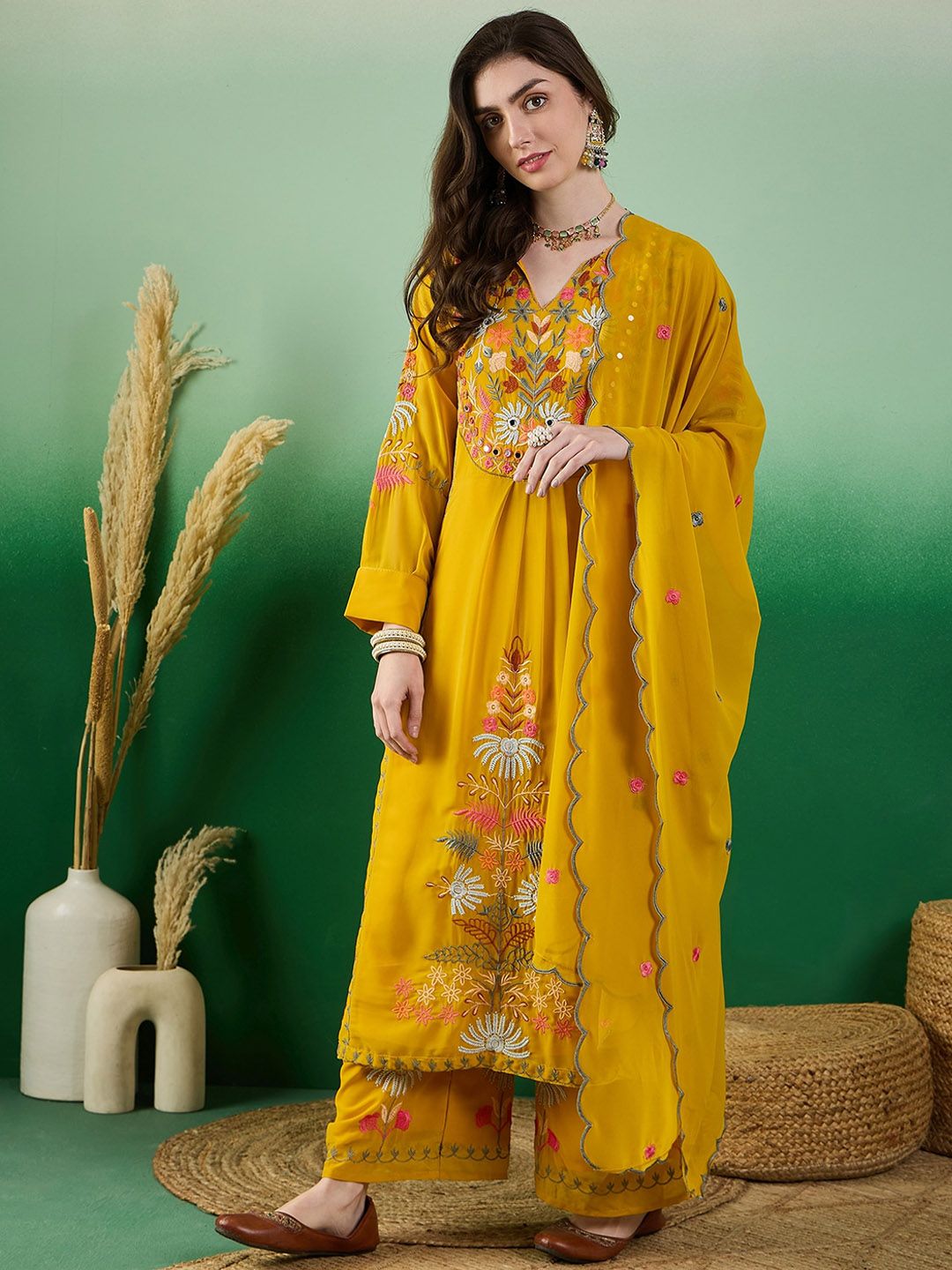 Dhiyona KL Floral Embroidered Thread Work Kurta With Palazzo & Dupatta