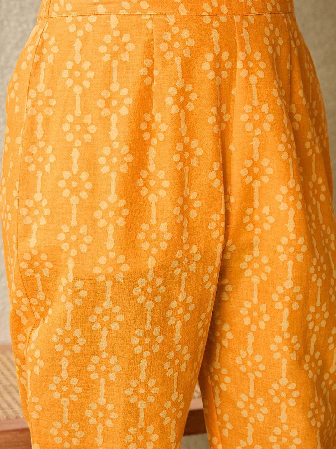 Paisley Printed V-Neck Pure Cotton Straight Kurta With Trousers And Dupatta