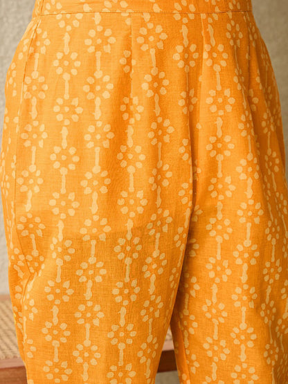 Paisley Printed V-Neck Pure Cotton Straight Kurta With Trousers And Dupatta