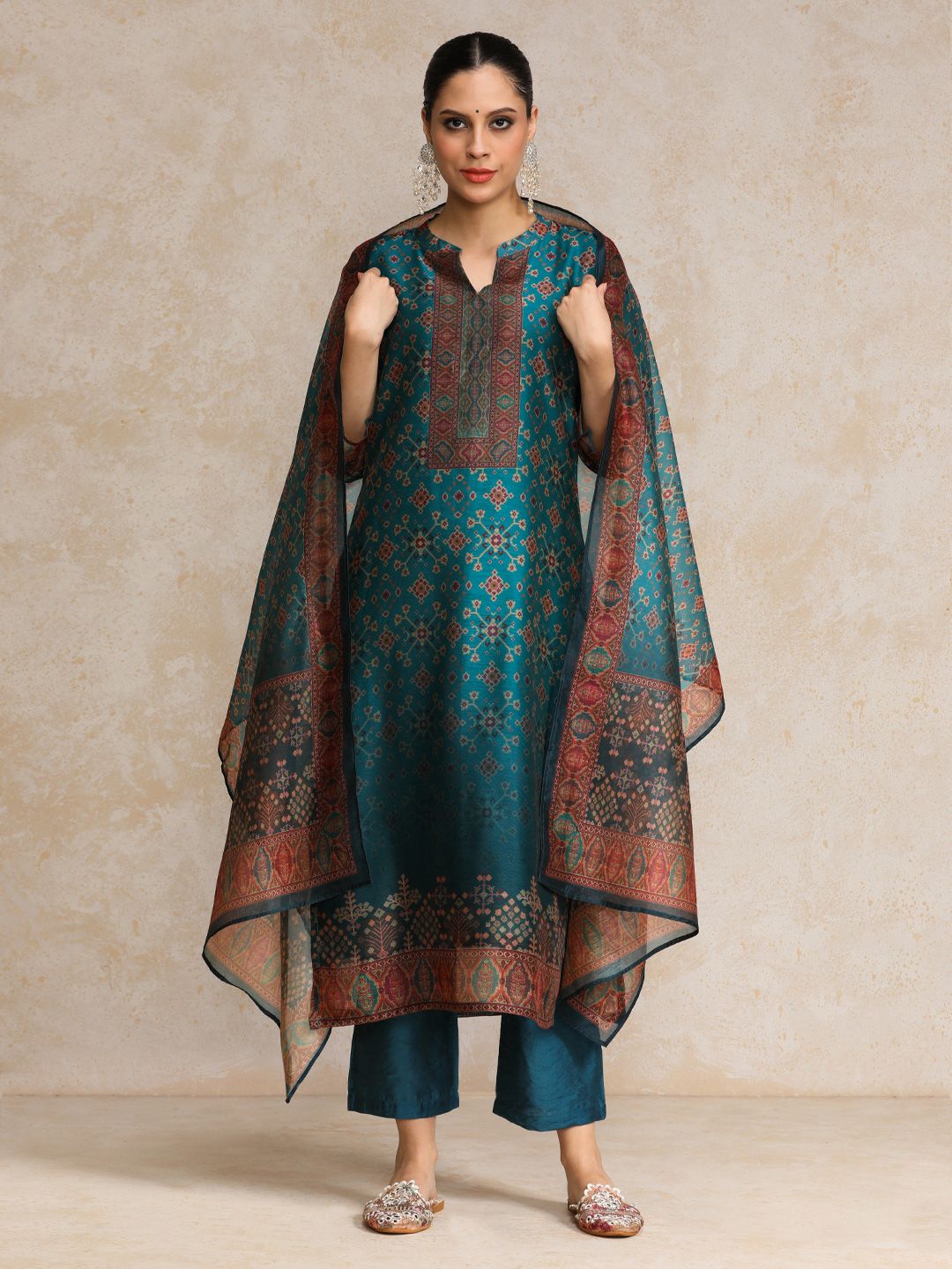 Teal Women Printed Regular Chanderi Silk Kurta with Trousers & With Dupatta