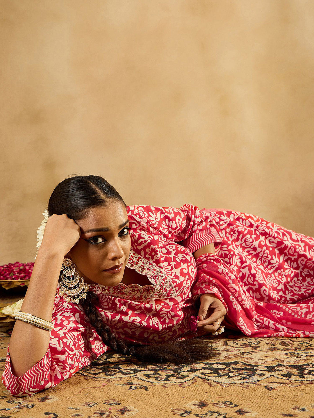 Floral Printed Straight Thread Work Kurta with Trousers & Dupatta