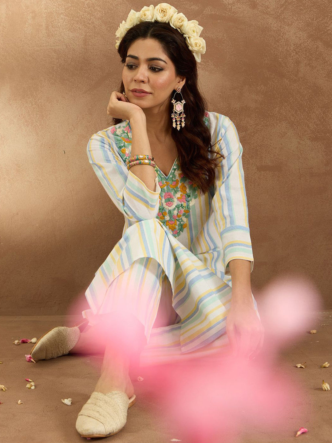 Women Floral Embroidered Regular Thread Work Pure Cotton Kurta with Trousers