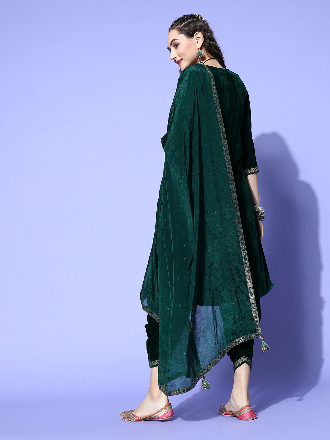 Women Floral Velvet Kurta Set