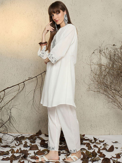 Dhiyona IE Women Embroidered Mandarin Collar Cotton Top and Trousers Co-Ords