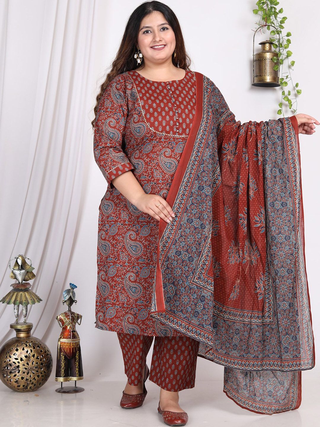 Dhiyona KL Plus Size Paisley Printed Pure Cotton Kurta with Trousers & Dupatta