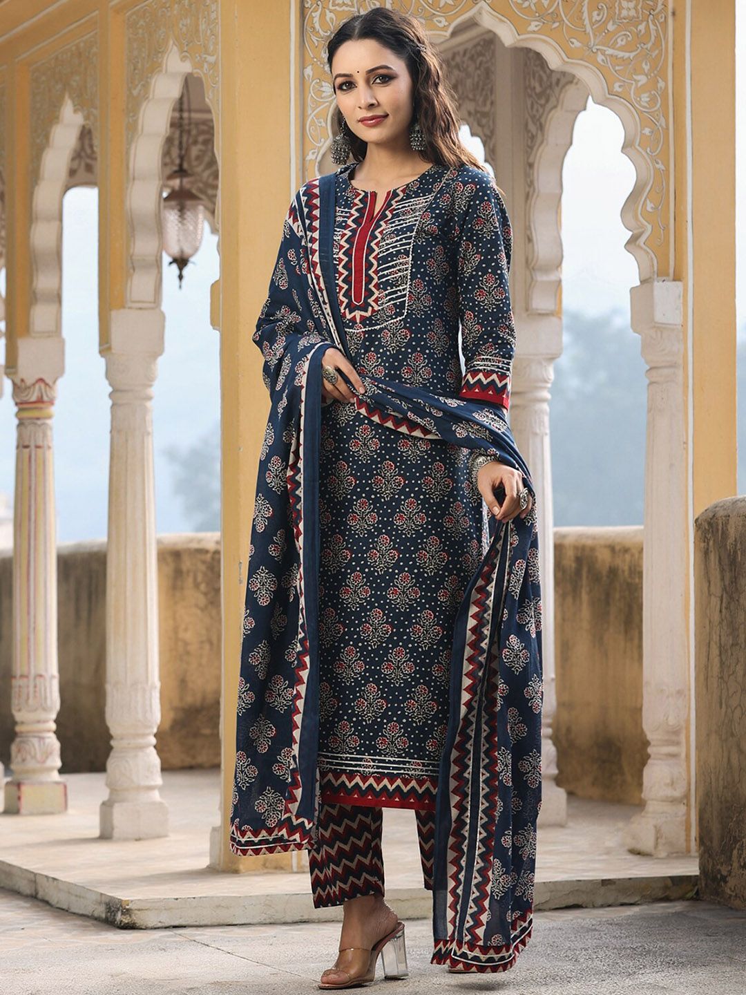 Dhiyona RR Women's Floral Yoke Design Gotta Patti Pure Cotton Kurta Set