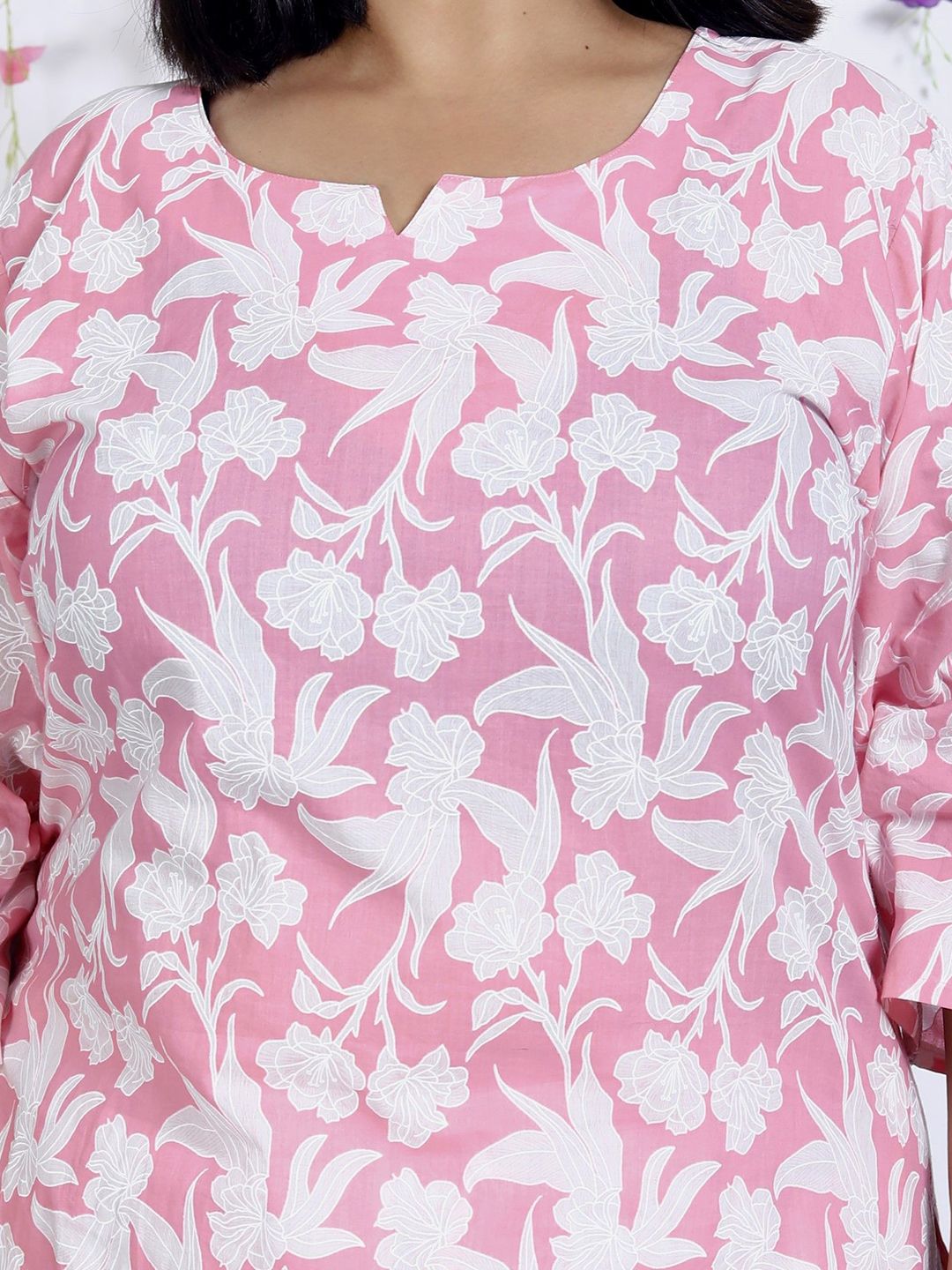 Dhiyona KL Women Floral Printed Regular Sequinned Pure Cotton Kurta with Trousers & With Dupatta