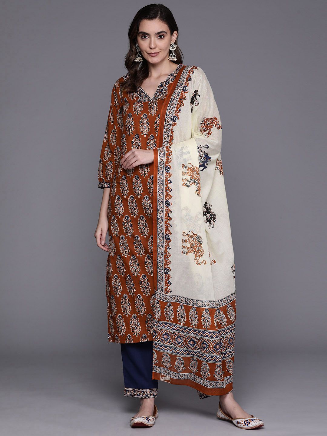 Dhiyona IE Women Ethnic Motifs Printed Pure Cotton Kurta with Trousers & With Dupatta