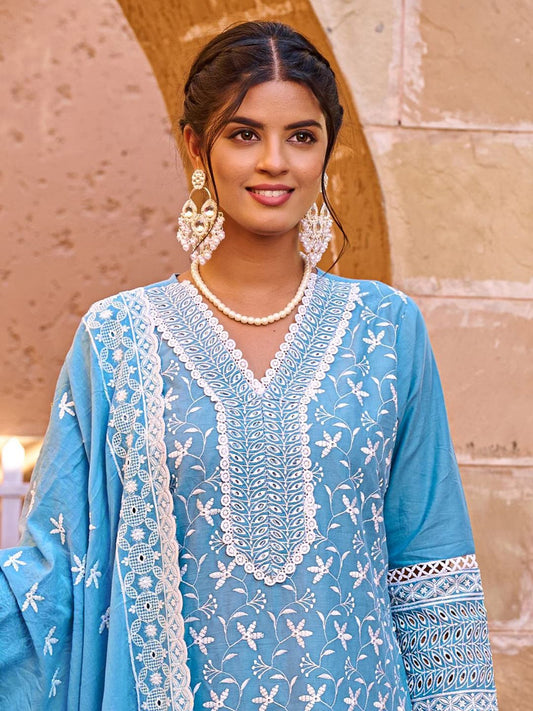 Women Floral Embroidered Thread Work Pure Cotton Kurta with Trousers & Dupatta