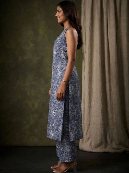 Printed Pure Cotton Halter Neck Kurta & Palazzos