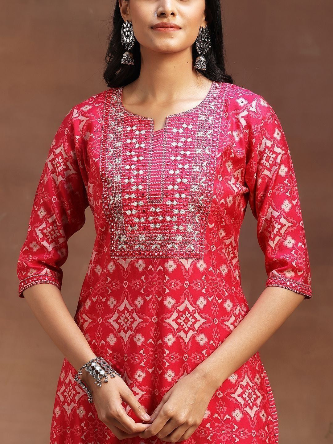 Women Printed Regular Mirror Work Kurta with Trousers & With Dupatta