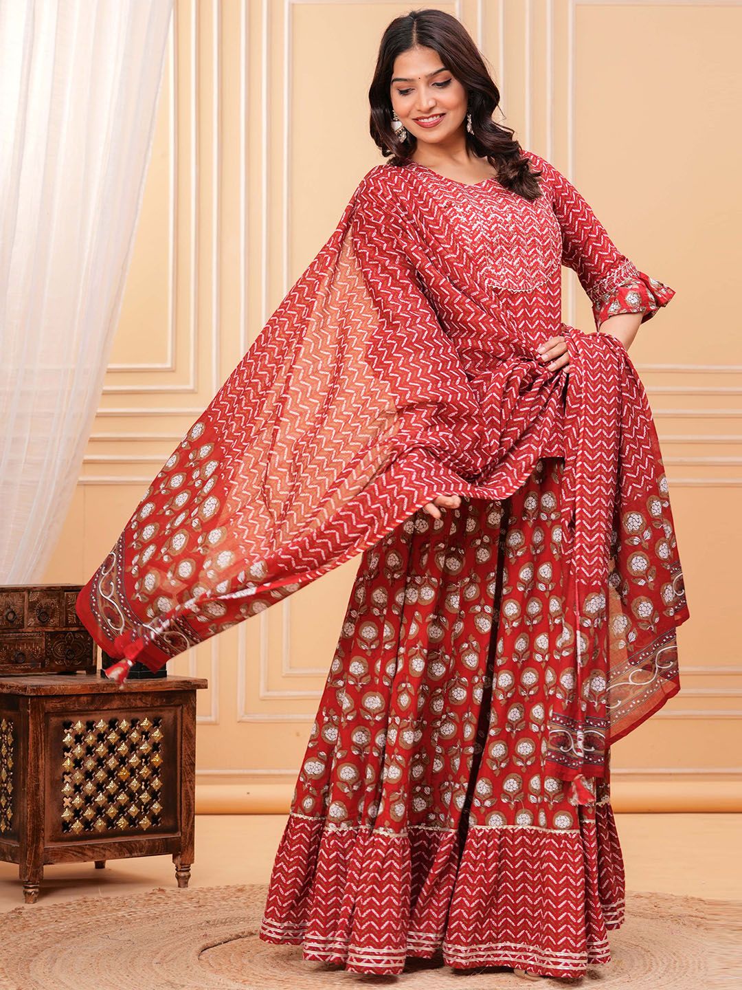 Dhiyona KL Women Floral Printed Regular Pure Cotton Kurti with Skirt & Dupatta