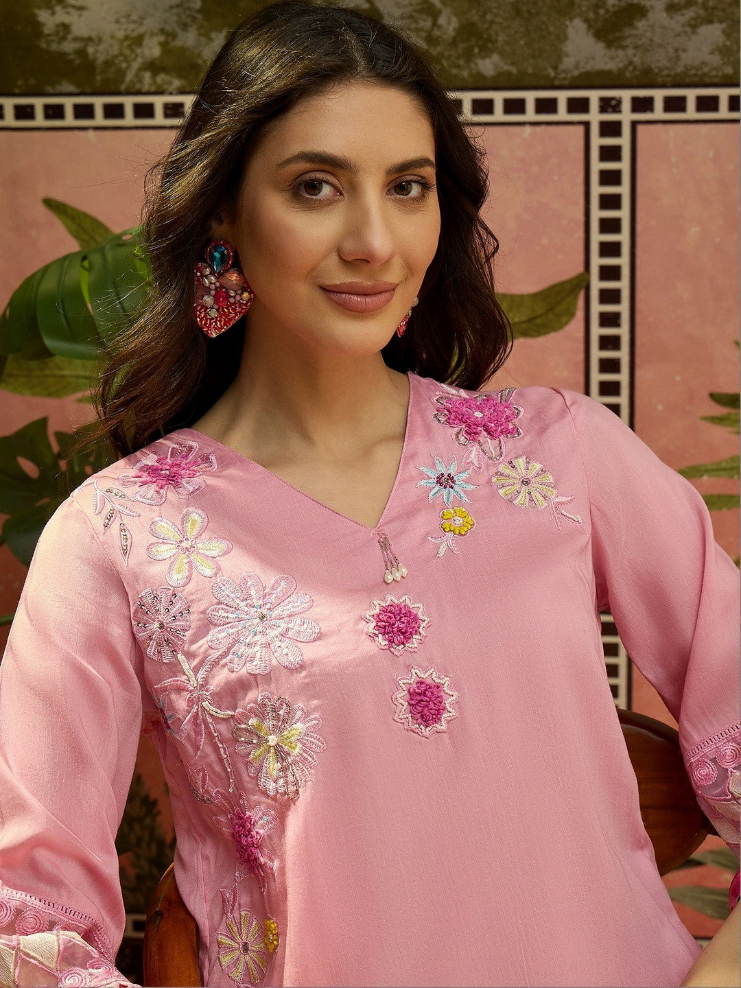 Women Floral Embroidered Regular Thread Work Pure Cotton Kurta with Trousers
