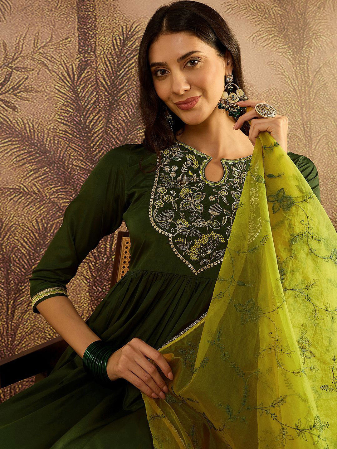 Floral Embroidered Round Neck Thread Work Kurta With Trousers & Dupatta