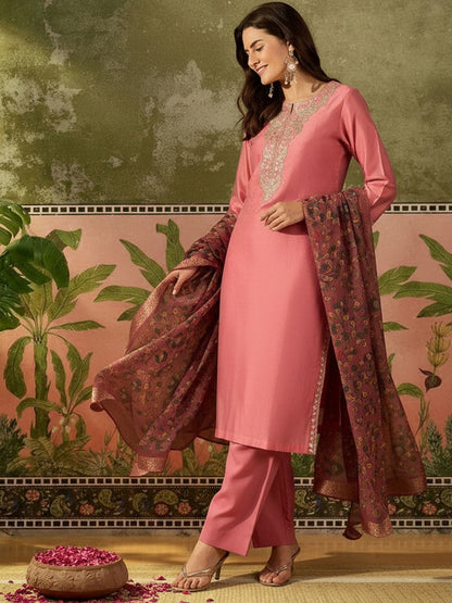 Yoke Design Round Neck Kurta & Trousers With Dupatta
