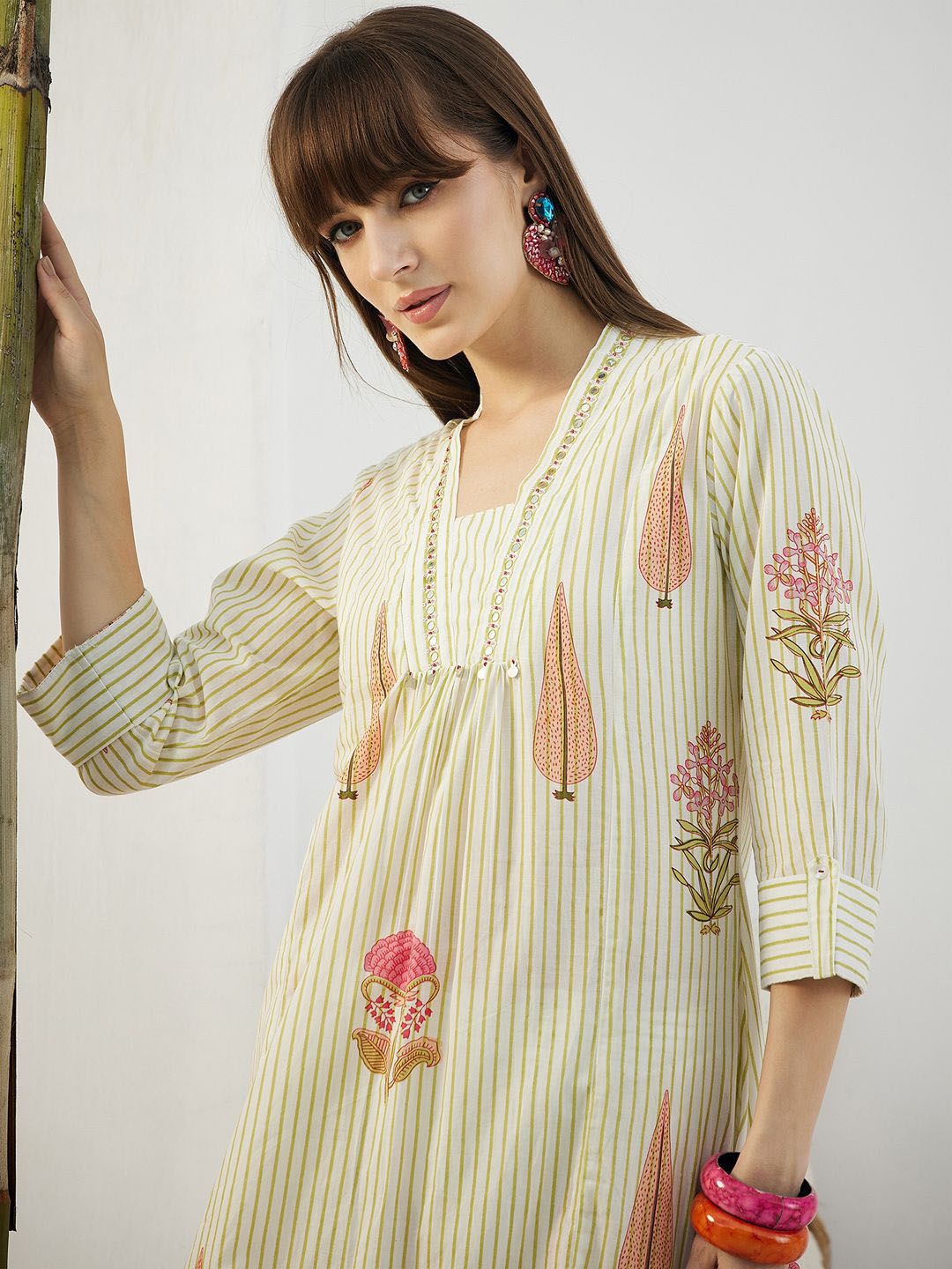 Dhiyona IE Floral Printed Pure Cotton V-Neck Tunic With Trousers