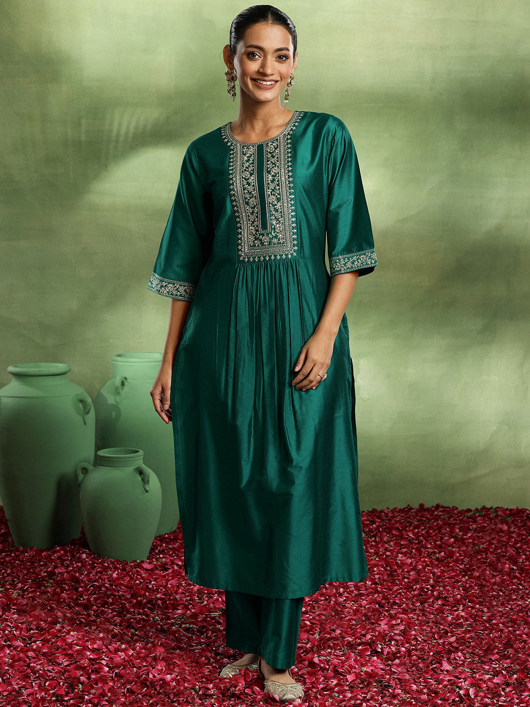 Floral Yoke Design Pleated Sequinned Republic Day Kurta with Trouser