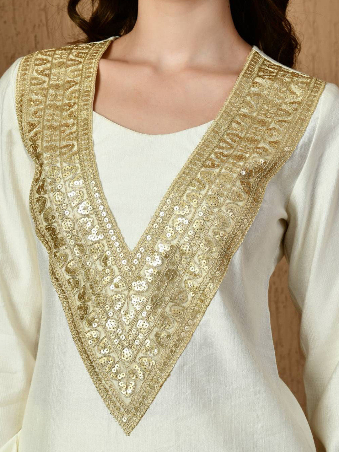 Round Neck Long Sleeves Kurta With Trousers & Dupatta