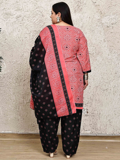 Dhiyona KL Women Plus Size Floral Printed Kurta with Salwar & Dupatta