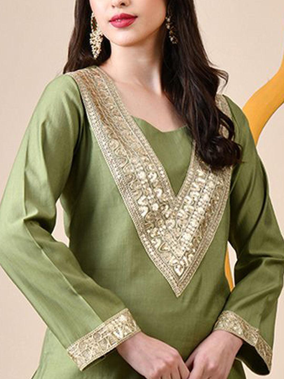 Women Solid Yoke Design Kurta with Palazzo