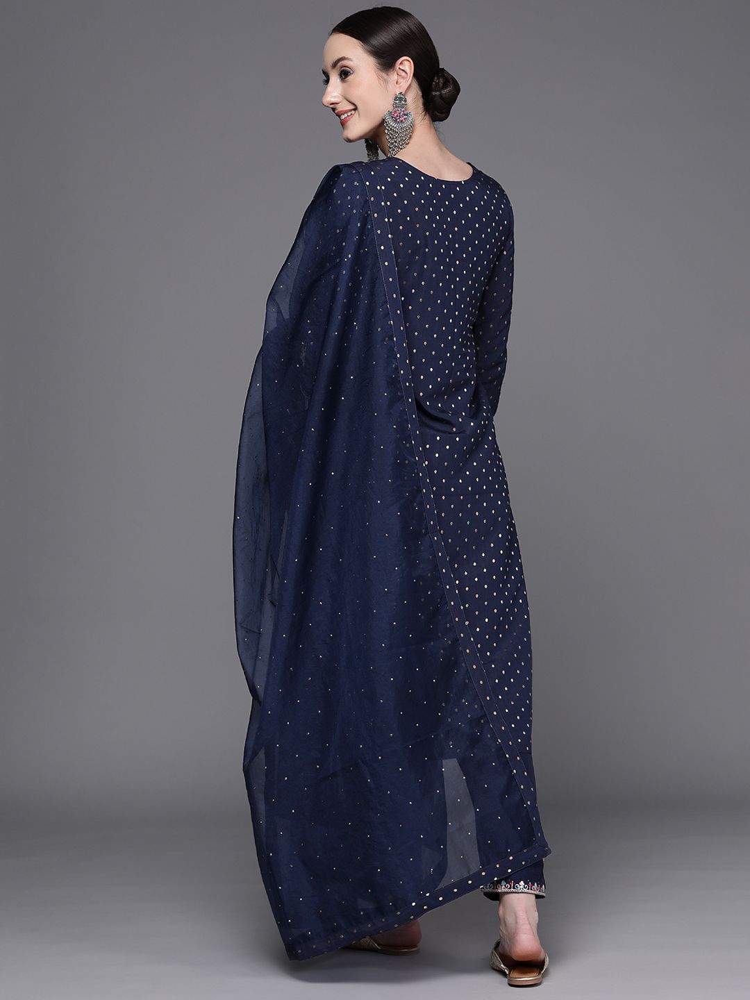 Dhiyona IE Women Embroidered Thread Work Chanderi Silk Kurta with Trousers & With