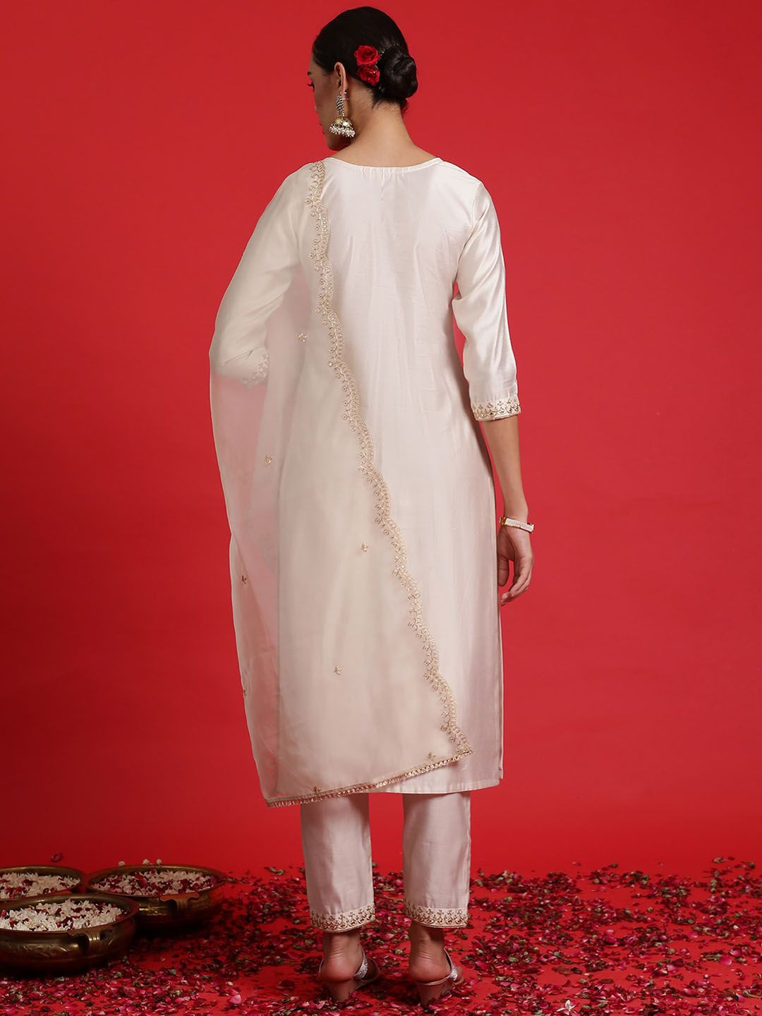 Dhiyona IE Ethnic Motifs Yoke Design Thread Work Kurta With Trousers & Dupatta