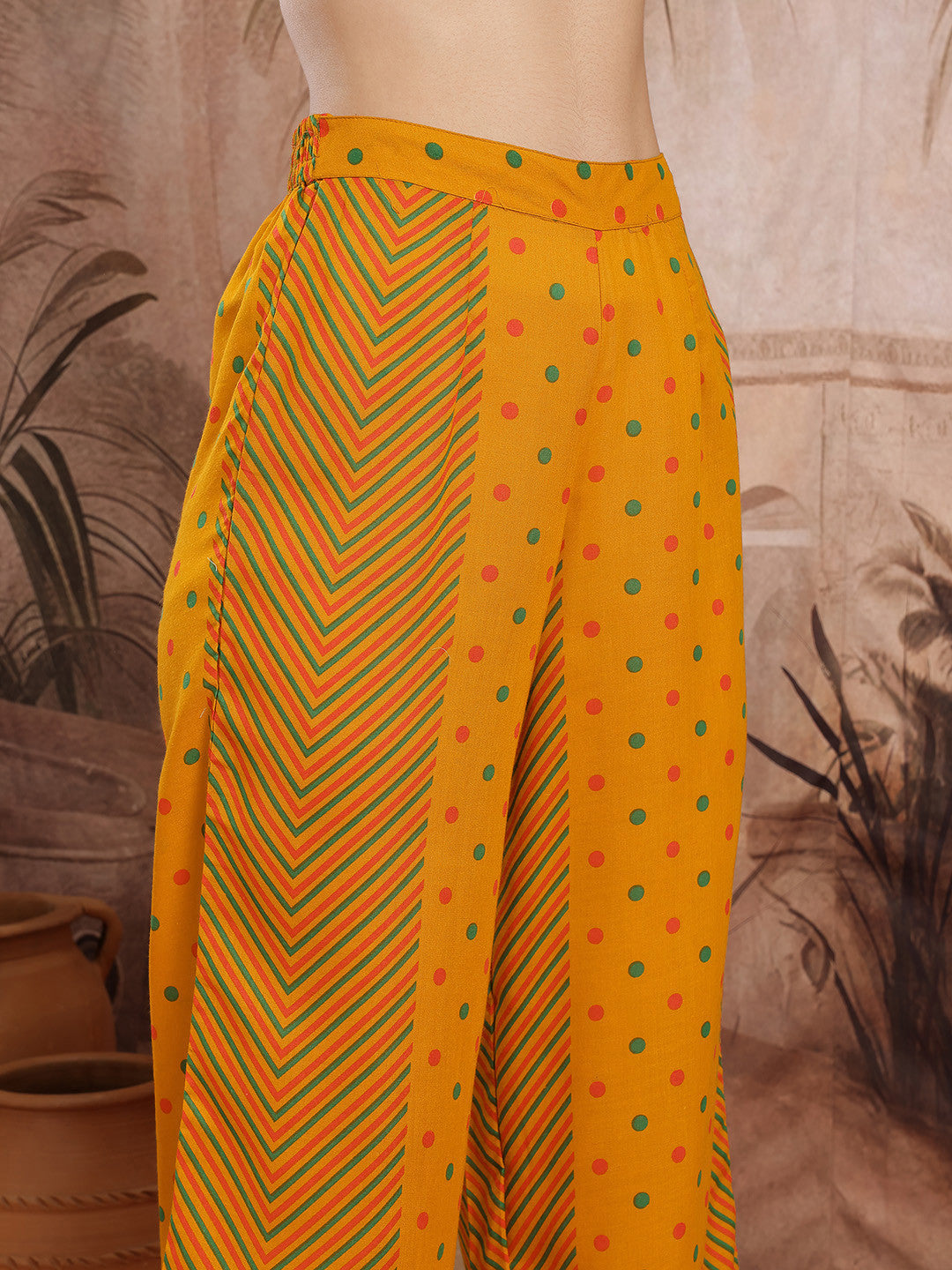 Floral Printed Regular Kurta with Trousers & Dupatta