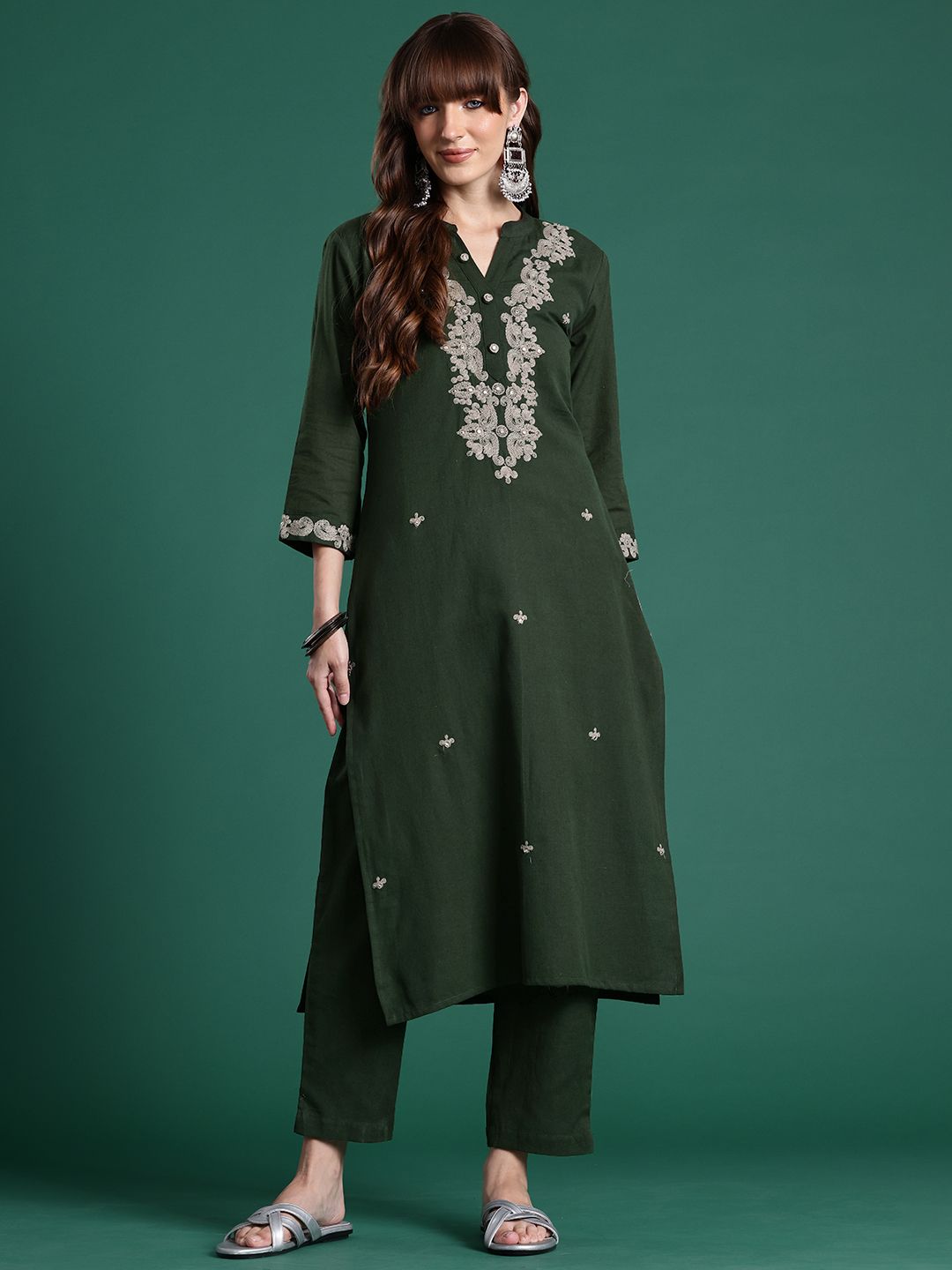 Floral Embroidered Thread Work Pure Cotton Kurta & Trousers