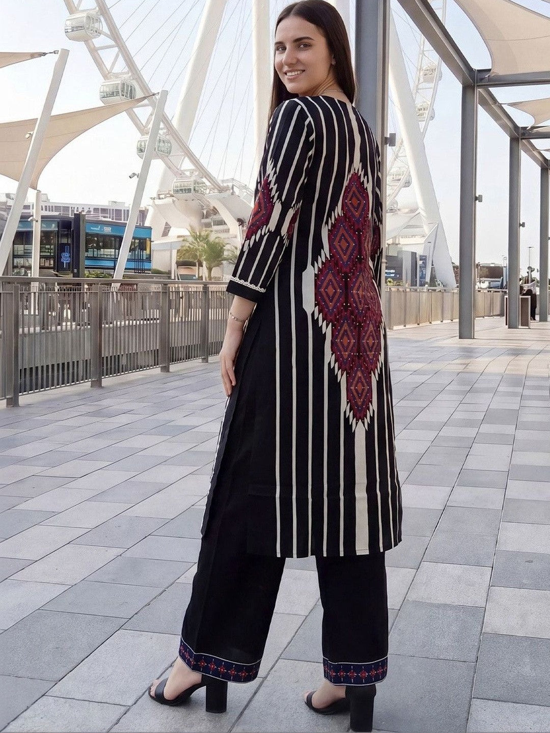 Women Printed Regular Pure Cotton Kurta with Palazzos