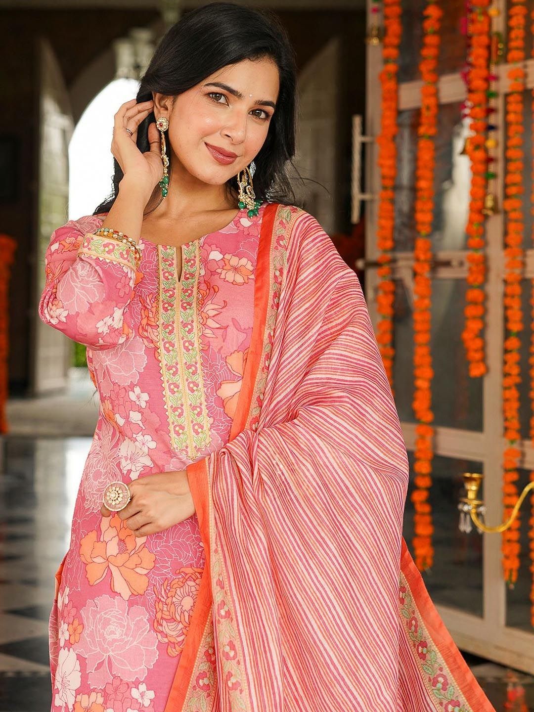 Dhiyona KL Women Floral Printed Regular Kurta with Trousers & Dupatta
