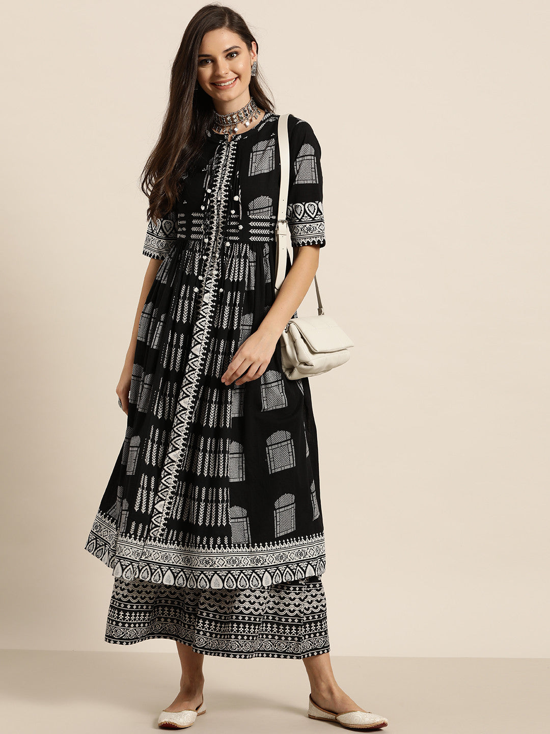 Women Black & White Printed Kurta with Palazzos