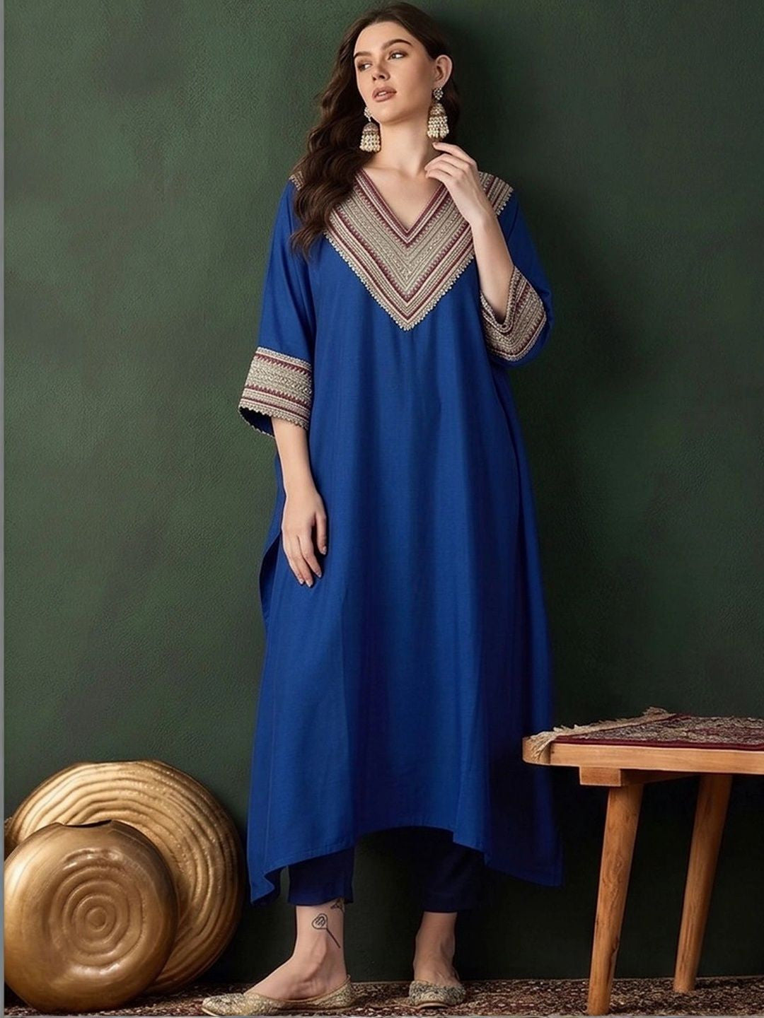 Dhiyona SN Women Ethnic Motifs Embroidered Regular Thread Work Kurta with Trousers