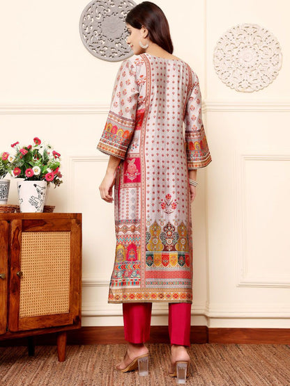 Off White Ethnic Motifs Printed Gotta Patti Notch Neck Chanderi Silk Kurta With Trousers