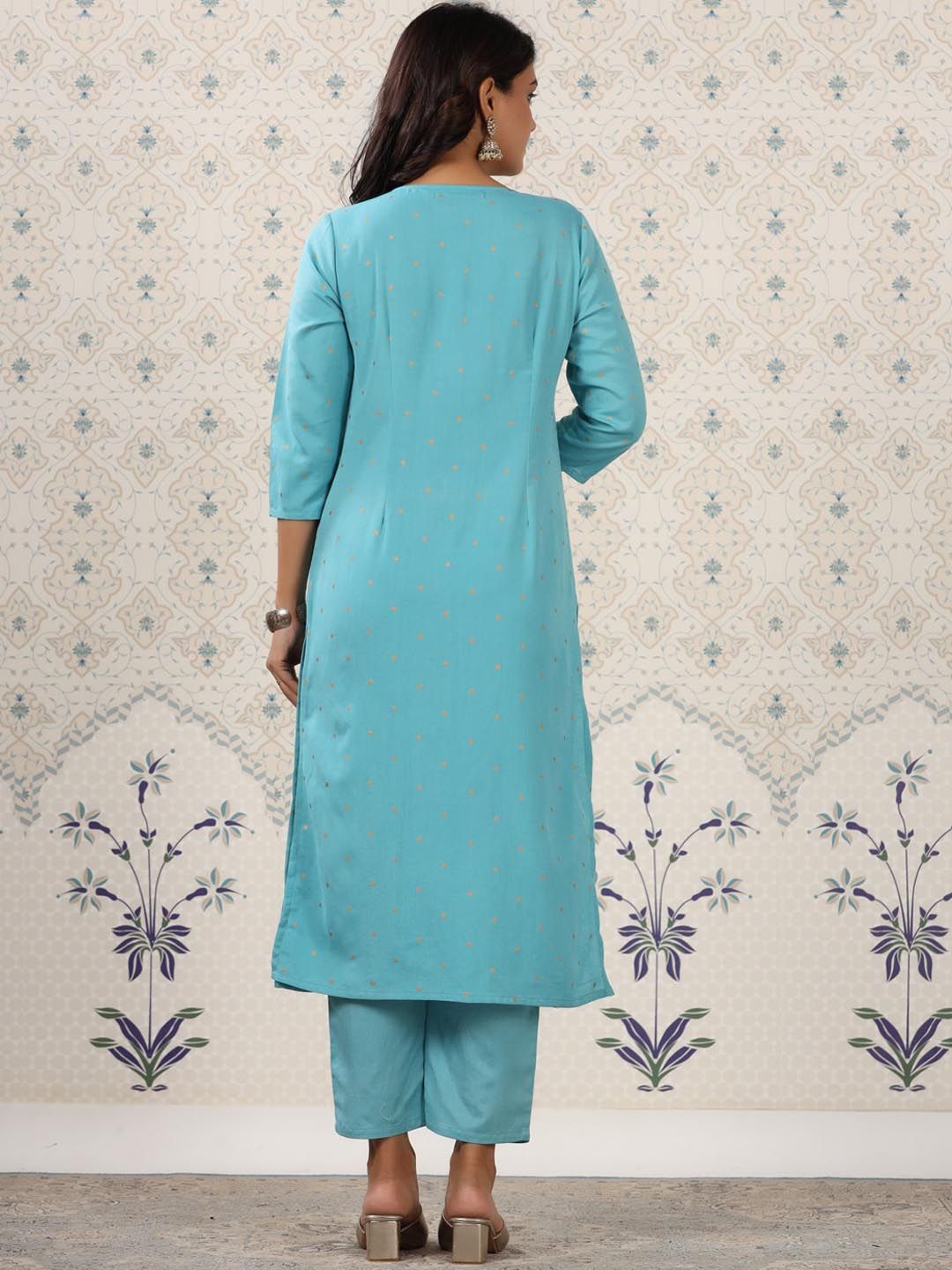 Dhiyona OD  Printed Regular Gotta Patti Kurta with Trousers