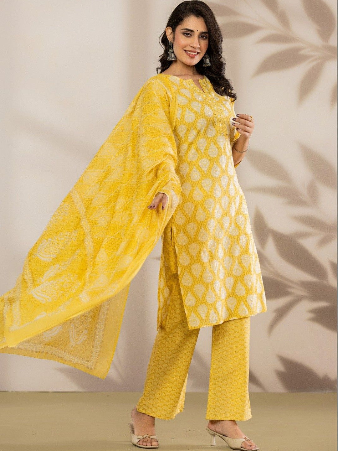 Women Ethnic Motifs Printed Regular Sequinned Pure Cotton Kurta with Trousers & With Dupatta