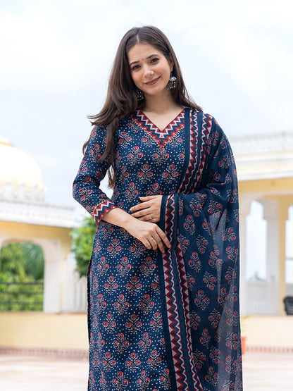 Dhiyona KL Floral Printed Straight Kurta With Trousers & Dupatta