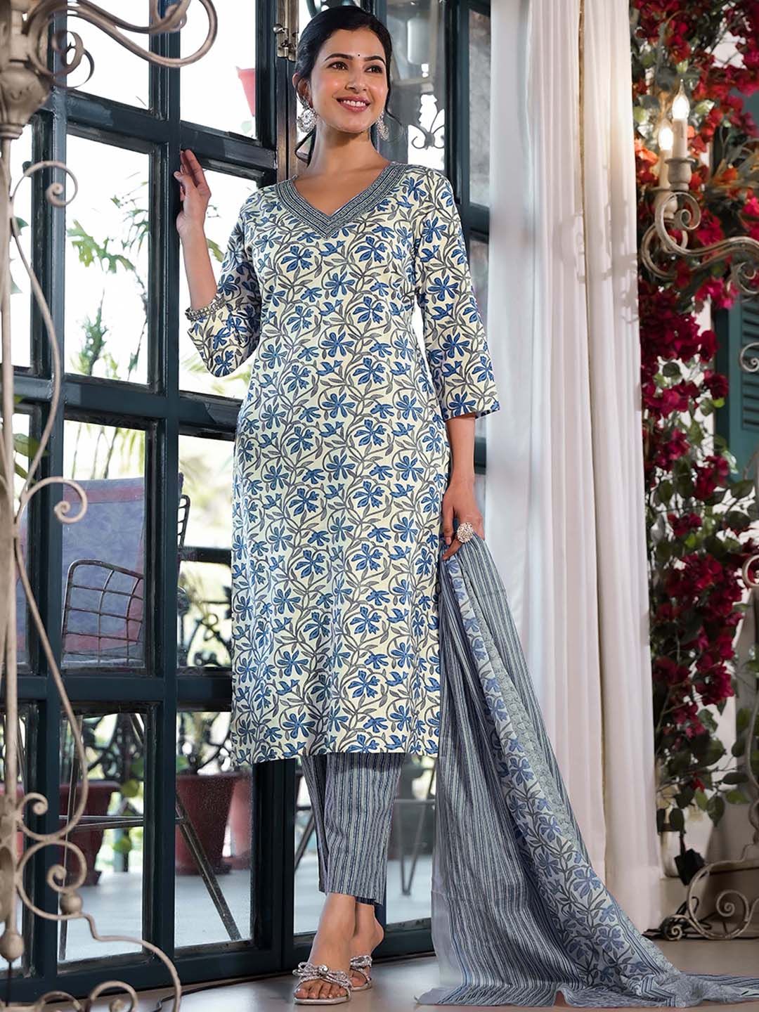 Dhiyona KL Floral Printed Regular Straight Pure Cotton Kurta with Trousers & Dupatta