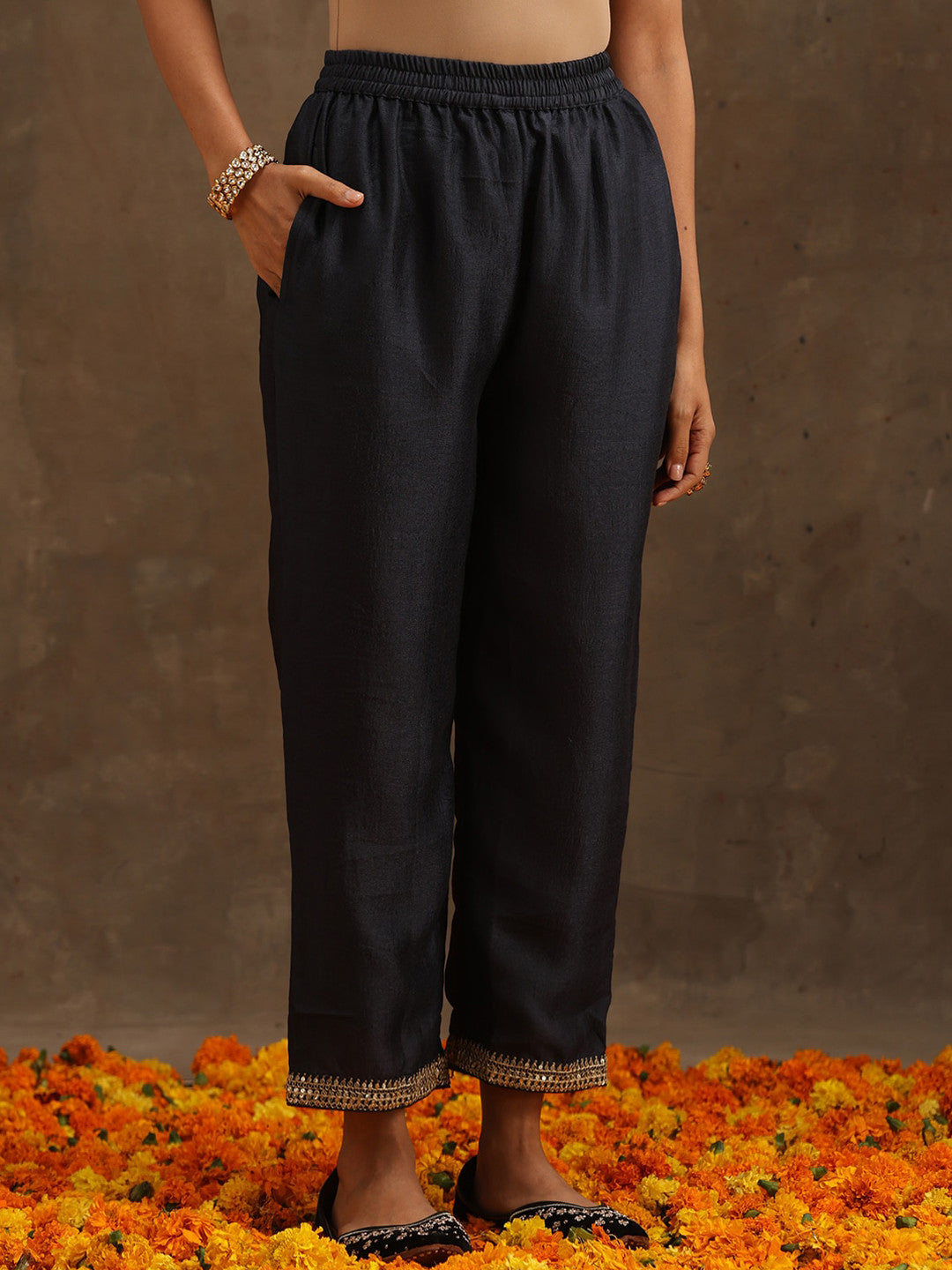Grey Ethnic Motifs Embroidered Regular Kurta With Trousers & Dupatta