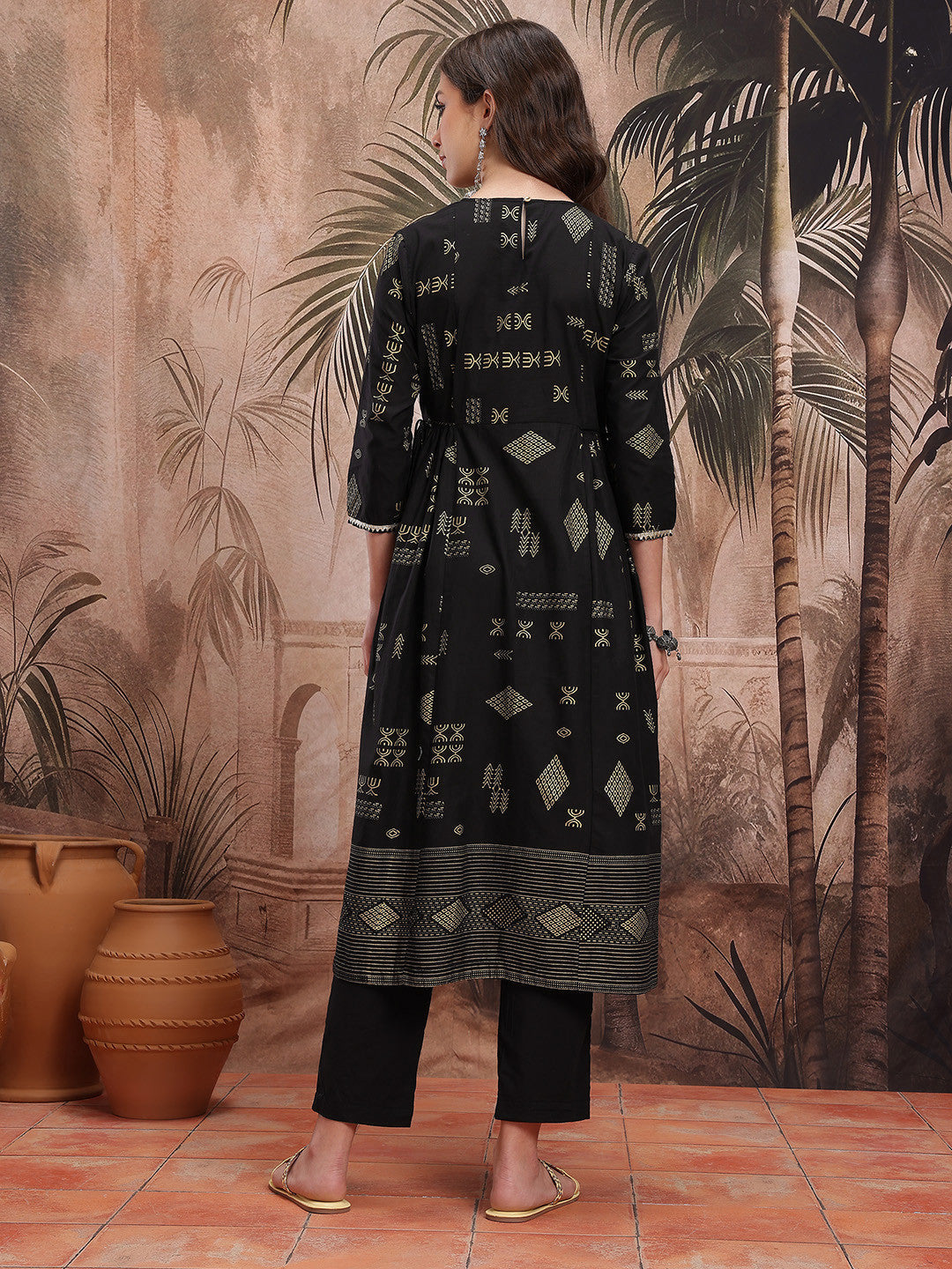 Gotta Patti Tribal Printed Tie Up Detail Yoke Kurta with Trousers